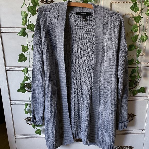 Forever 21 Sweaters - ✨3 for $25 ✨Forever 21 Grey Knit Longline Cardigan
